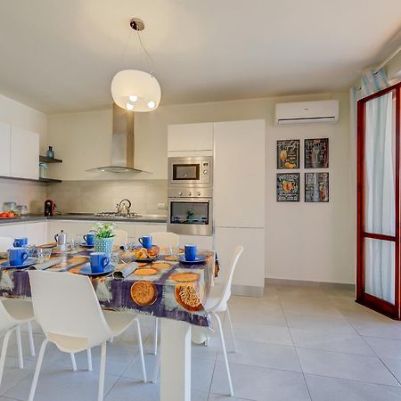 Casa Del Faro - Happy Rentals Пескиера дел Гарда Екстериор снимка