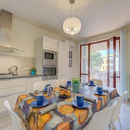 Casa Del Faro - Happy Rentals Пескиера дел Гарда Екстериор снимка