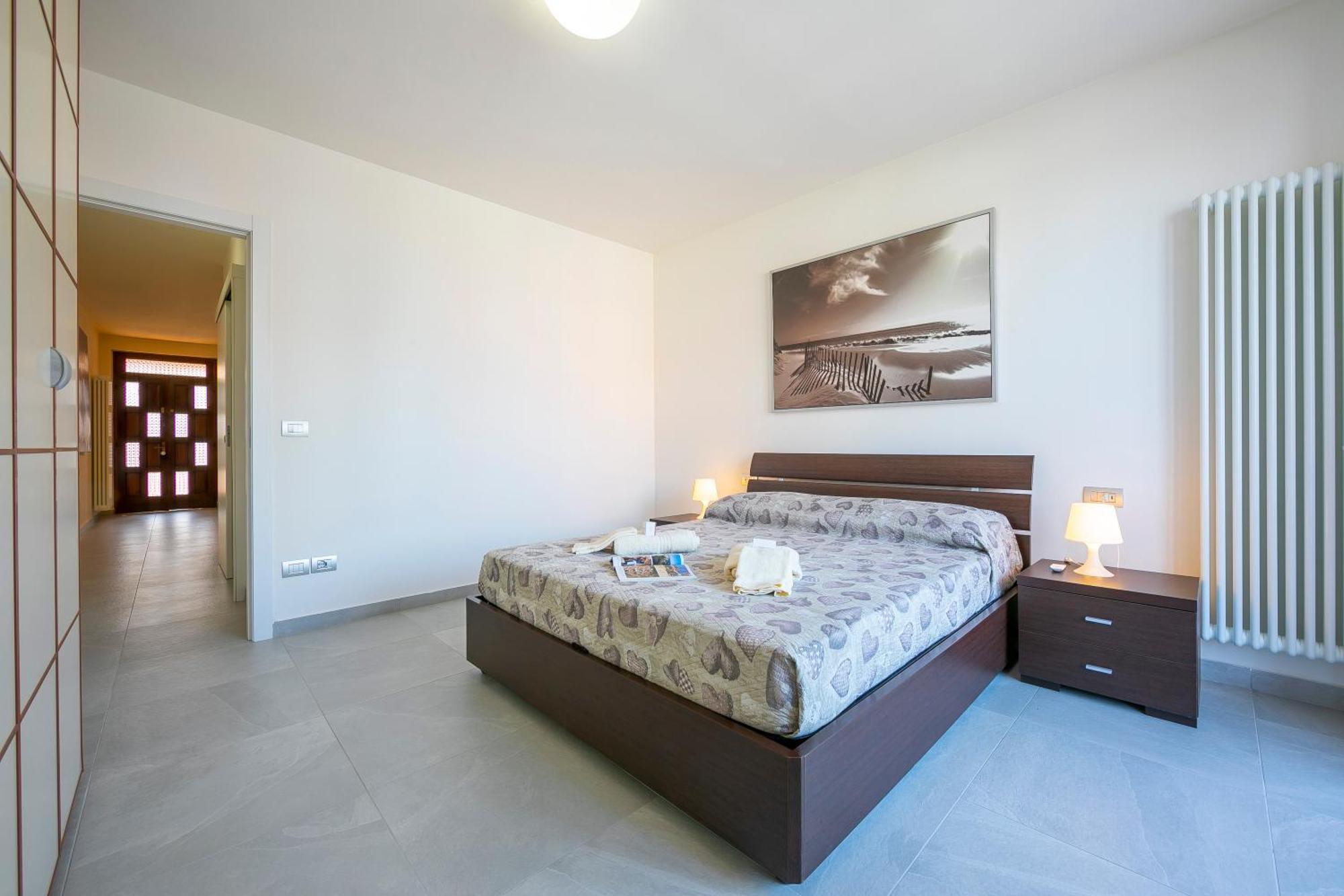 Casa Del Faro - Happy Rentals Пескиера дел Гарда Екстериор снимка